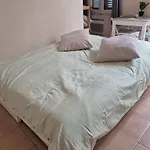 Charming T1 With Wifi In The Heart Of Toulon