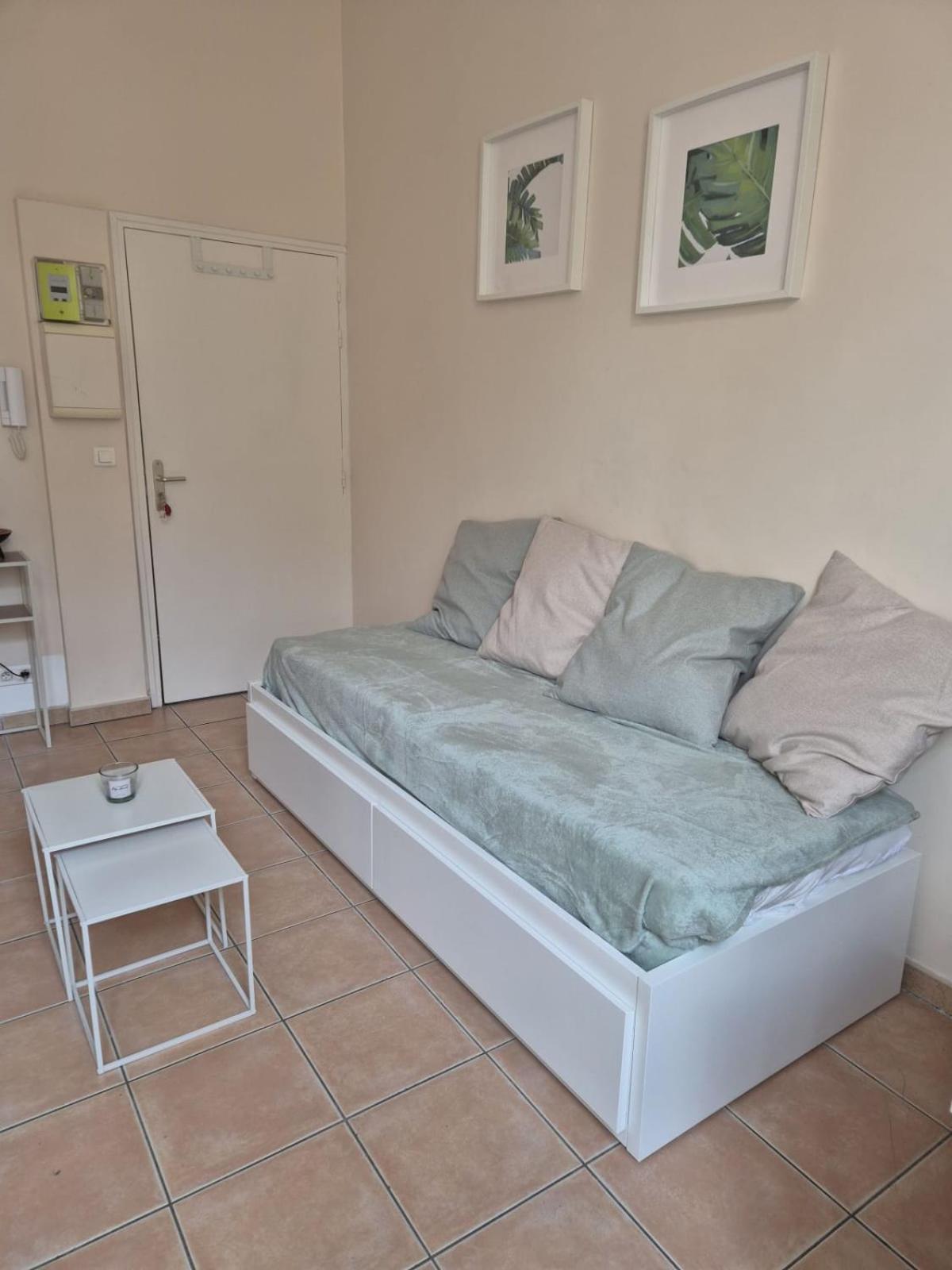 Charming T1 With Wifi In The Heart Of Appartement *