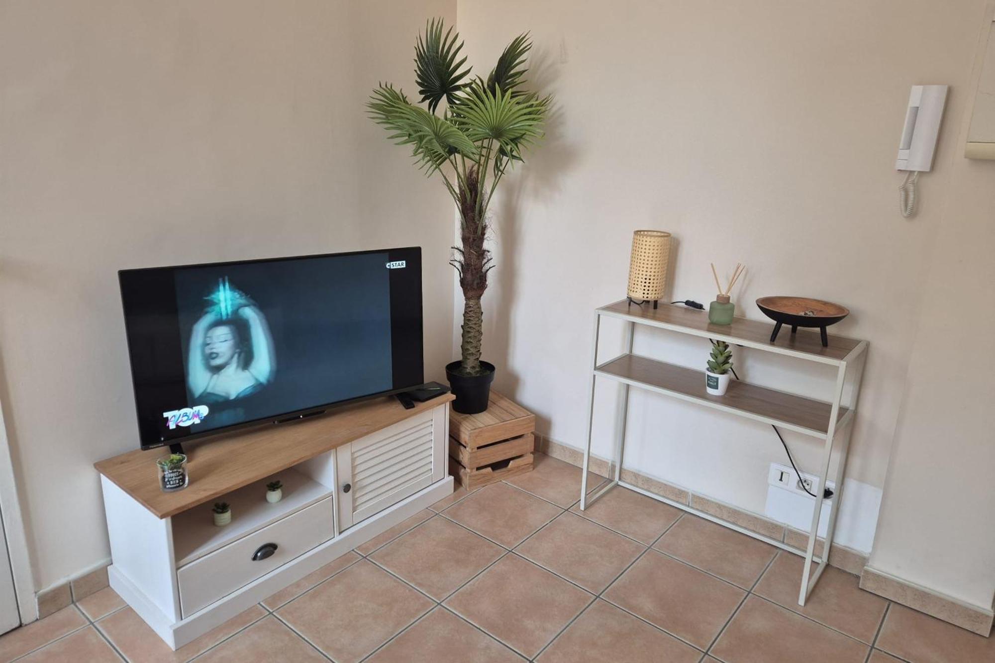 Appartement Charming T1 With Wifi In The Heart Of *